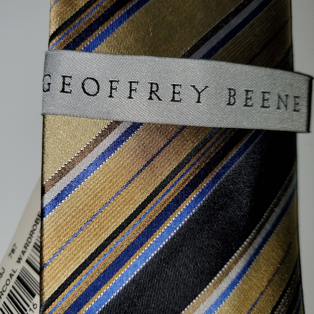 Tie - Picture 2 of 2